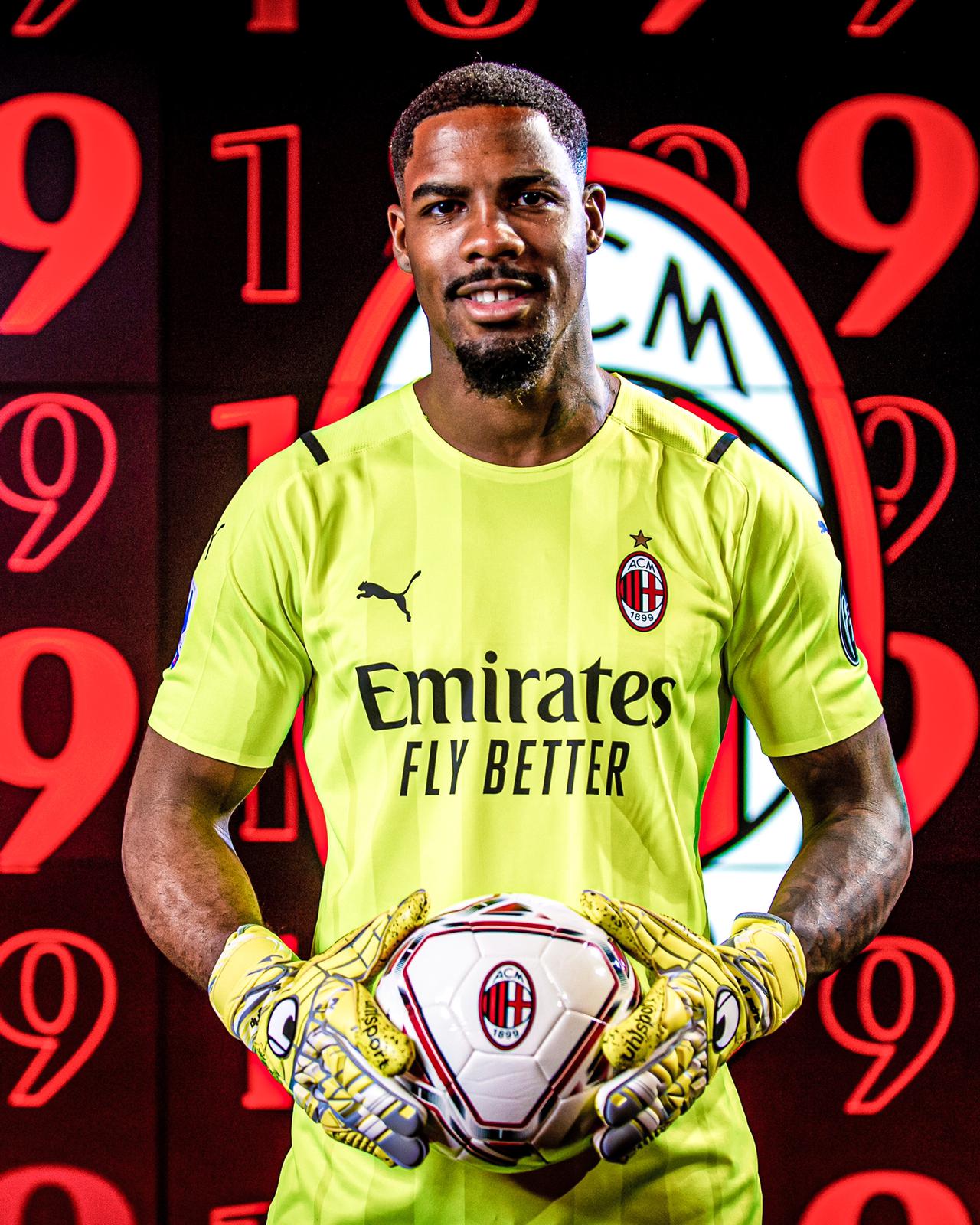 Mike Maignan wallpaper for phone 