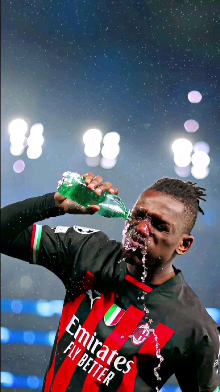 wallpaper hd Rafael Leao
