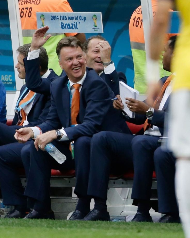 Louis van Gaal wallpaper for laptop 
