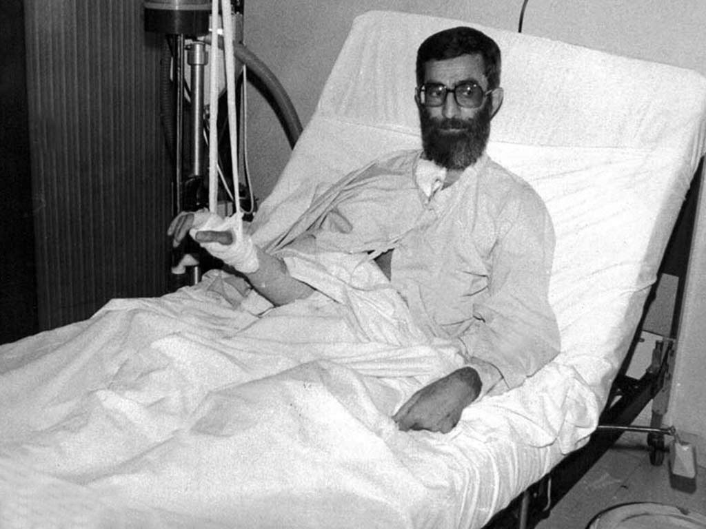 دست راست سید علی خامنه‌ای