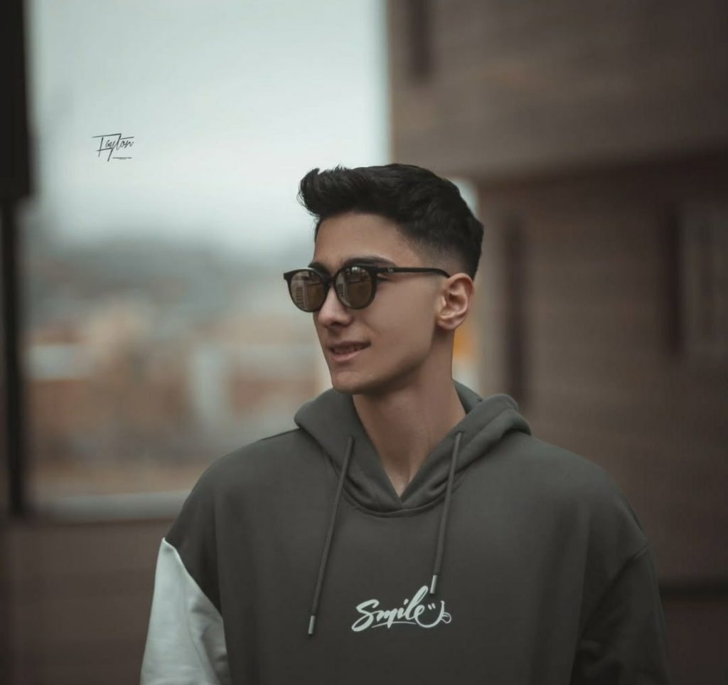 والیبالیست پویا آریاخواه