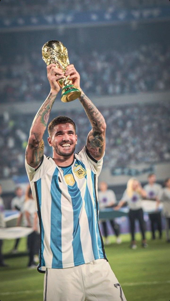 عکس رودریگو دی پائول