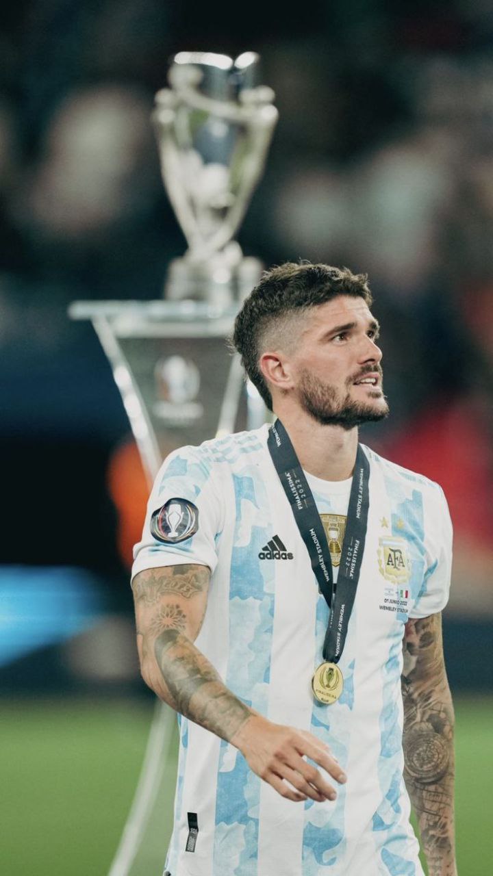 والپیپر رودریگو دی پائول