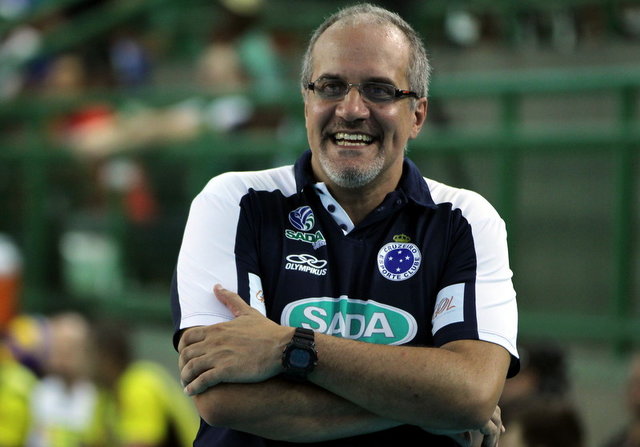 عکس برترین مربی والیبال