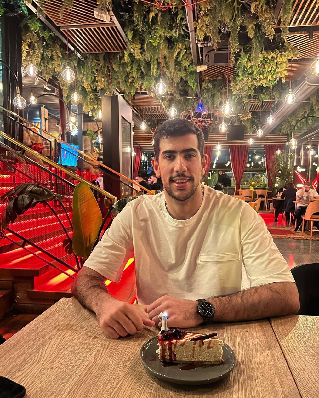 عکس جواد کریمی