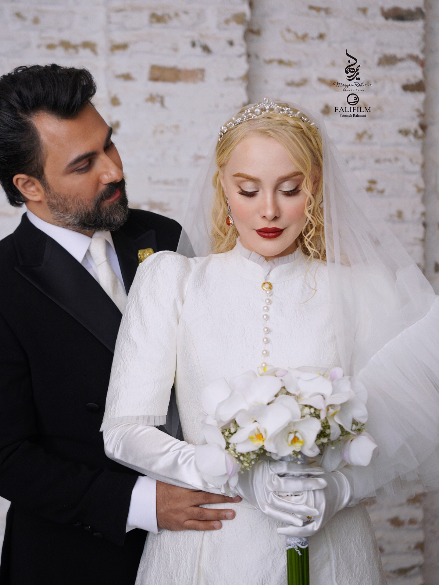 والپیپر آرام جعفری و همسرش