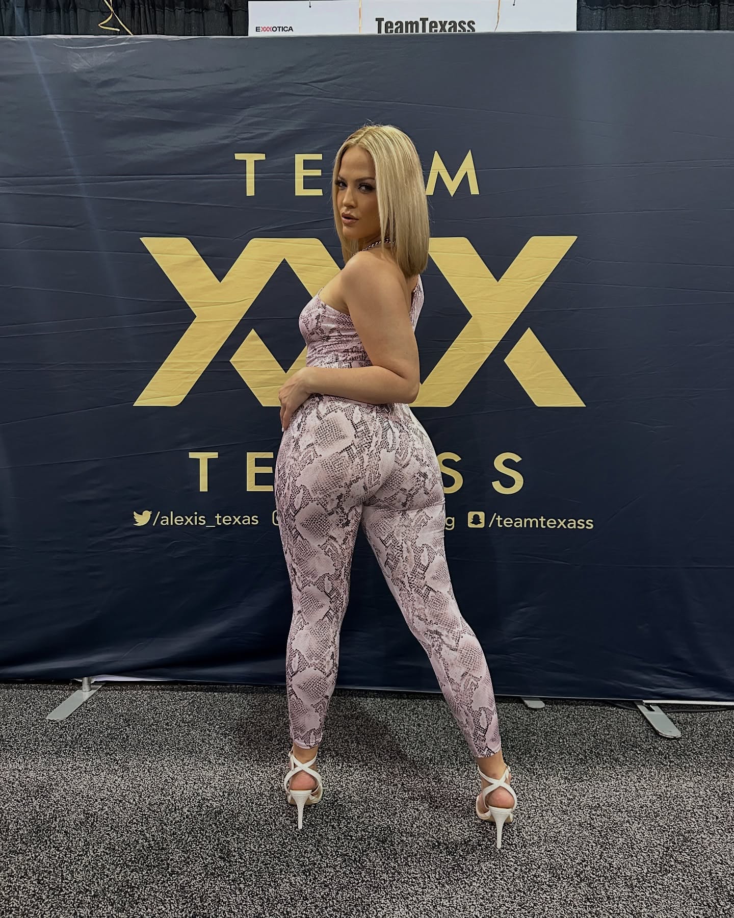 عکس های فشن شو الکسیس تگزاس  عکس های فشن شو الکسیس تگزاس