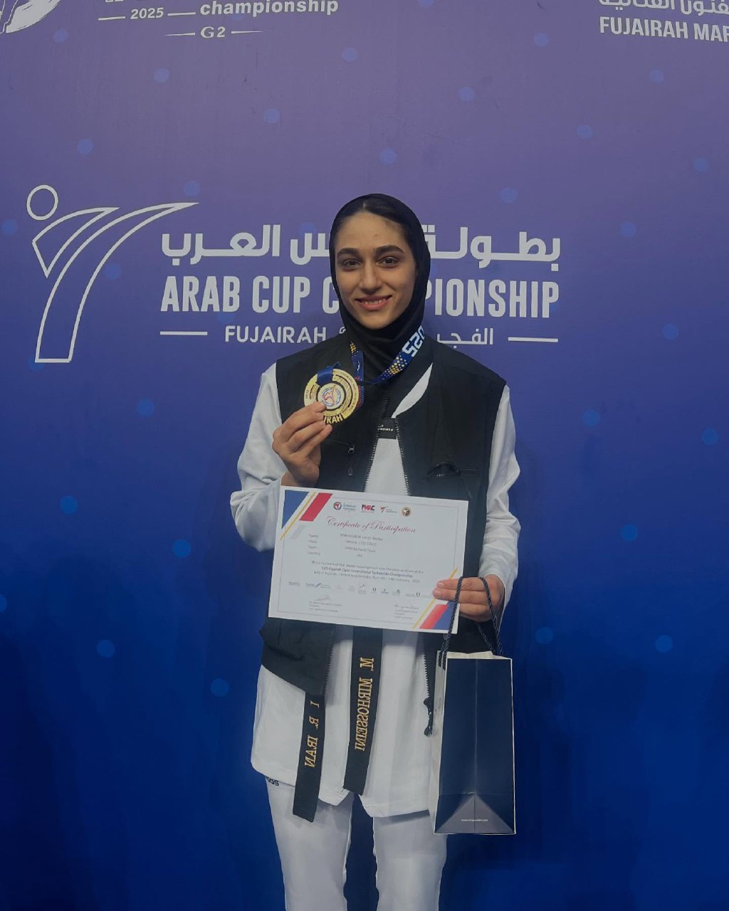 ملیکا میرحسینی والپیپر 