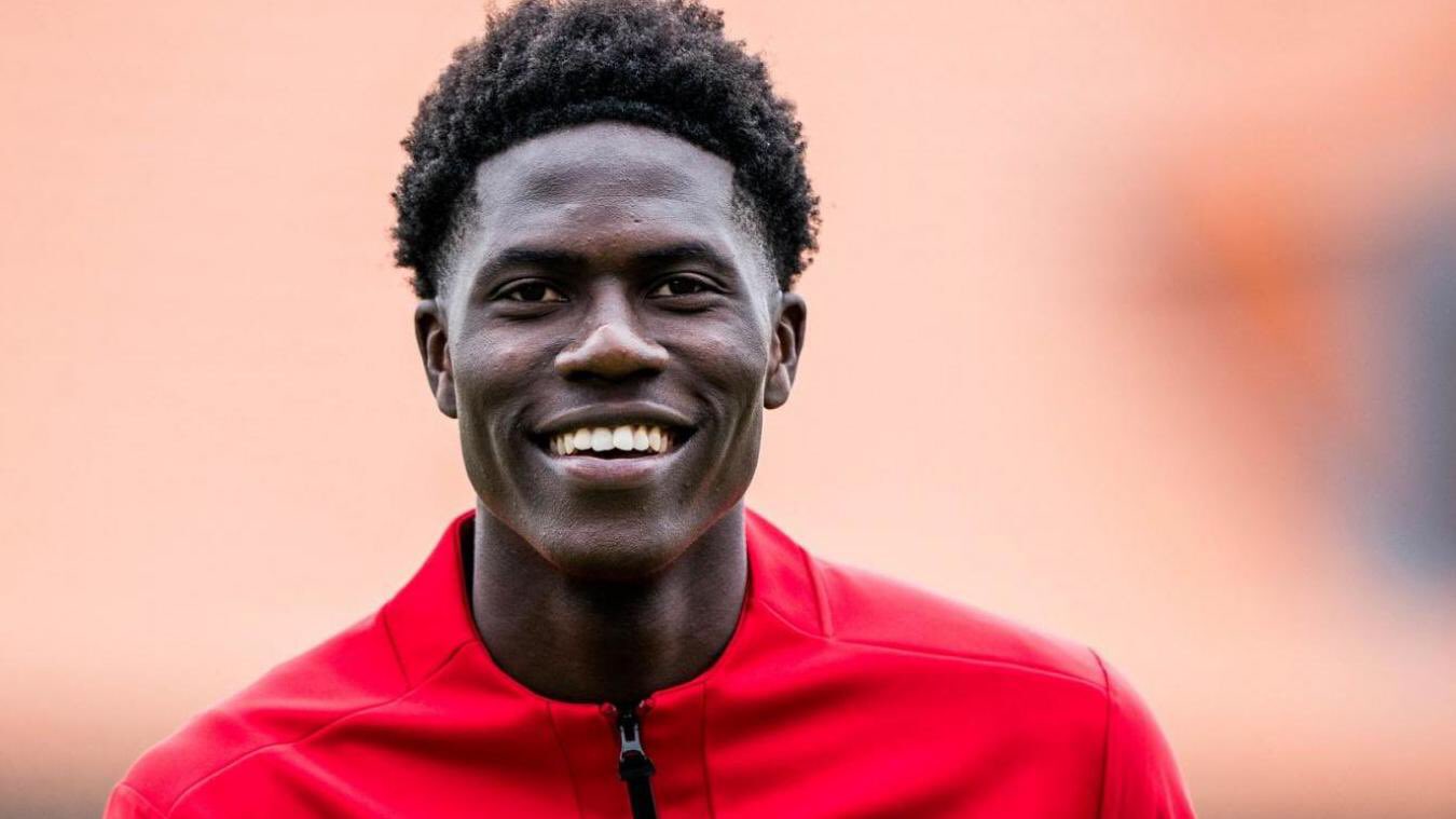 آمادو اونانا آمادو اونانا