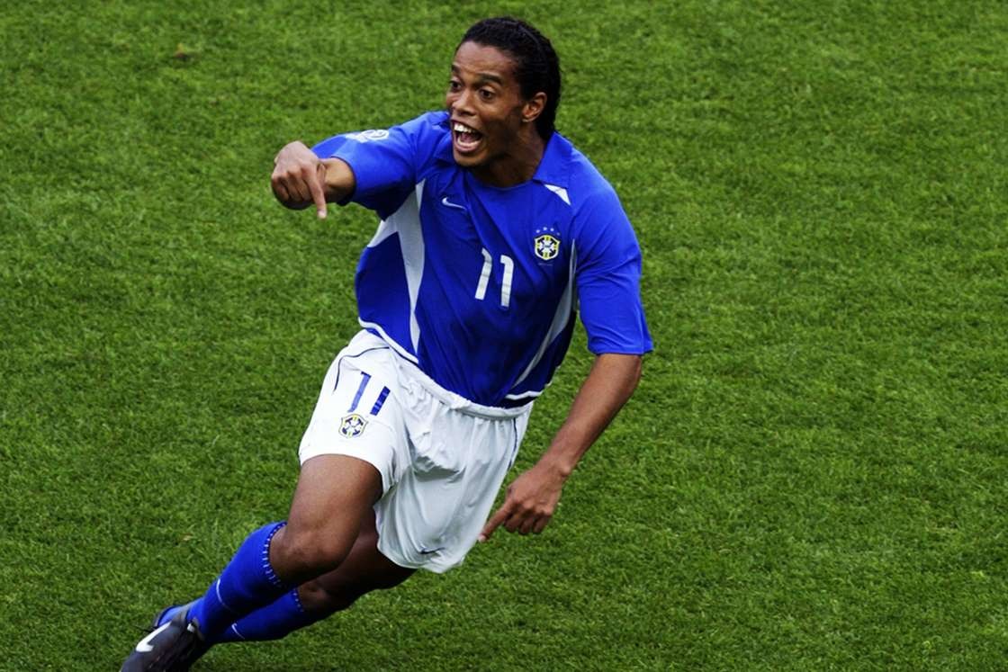 گل رونالدینیو به انگلیس گل رونالدینیو به انگلیس