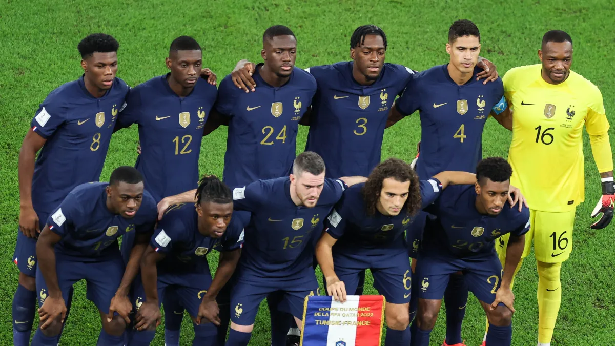 پیراهن بازیکنان فرانسه جام جهانی 2018