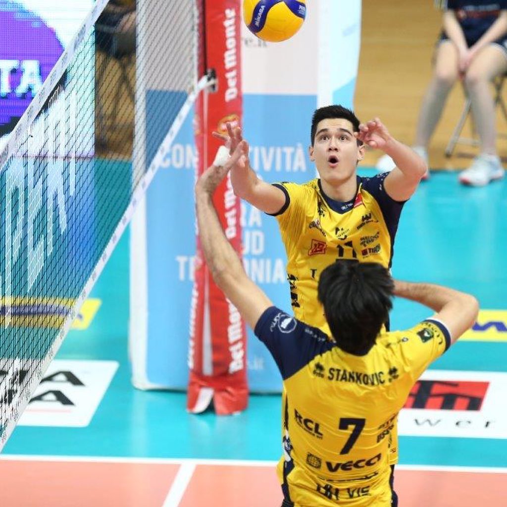 بازی میکا کریستنسون