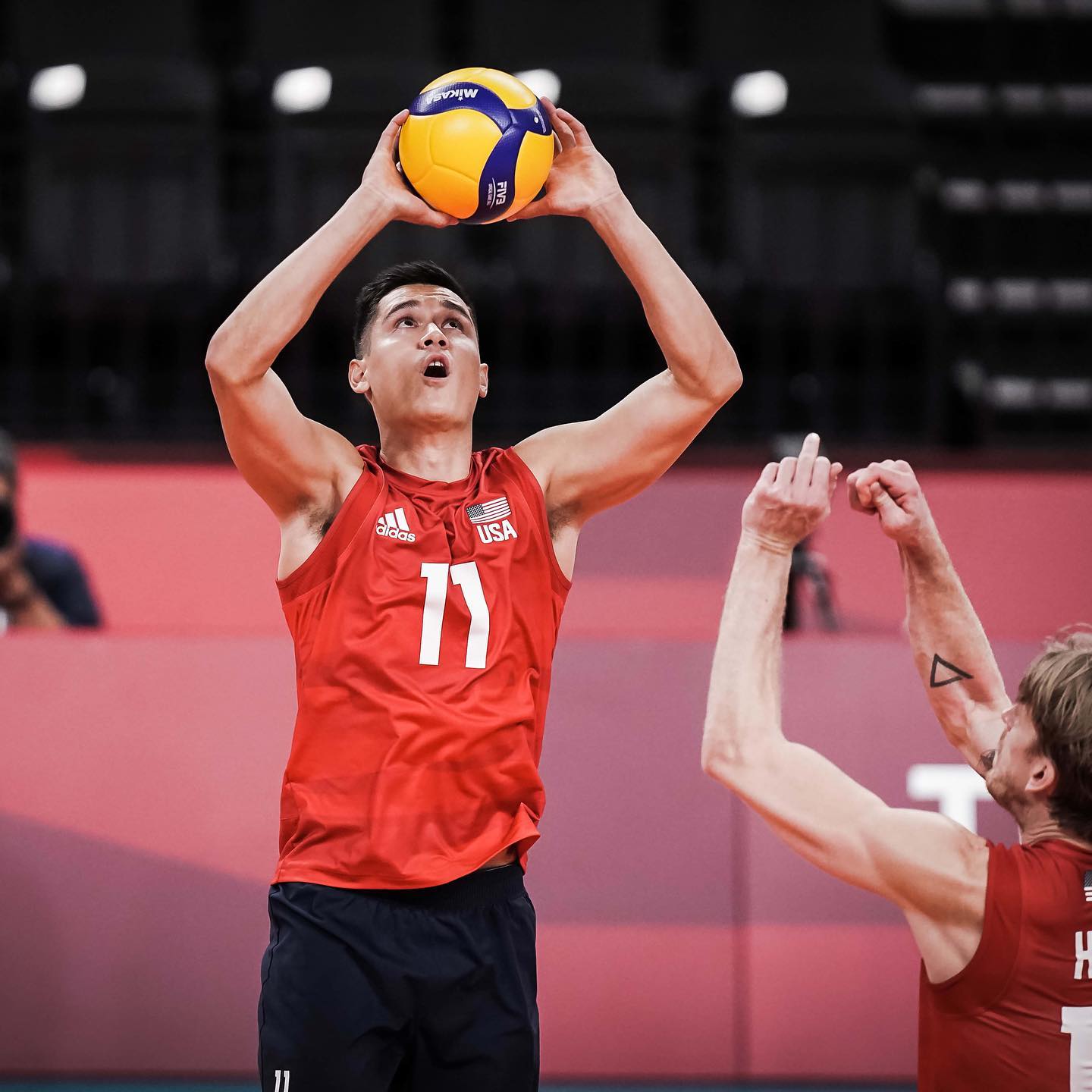 میکا کریستنسون کیست