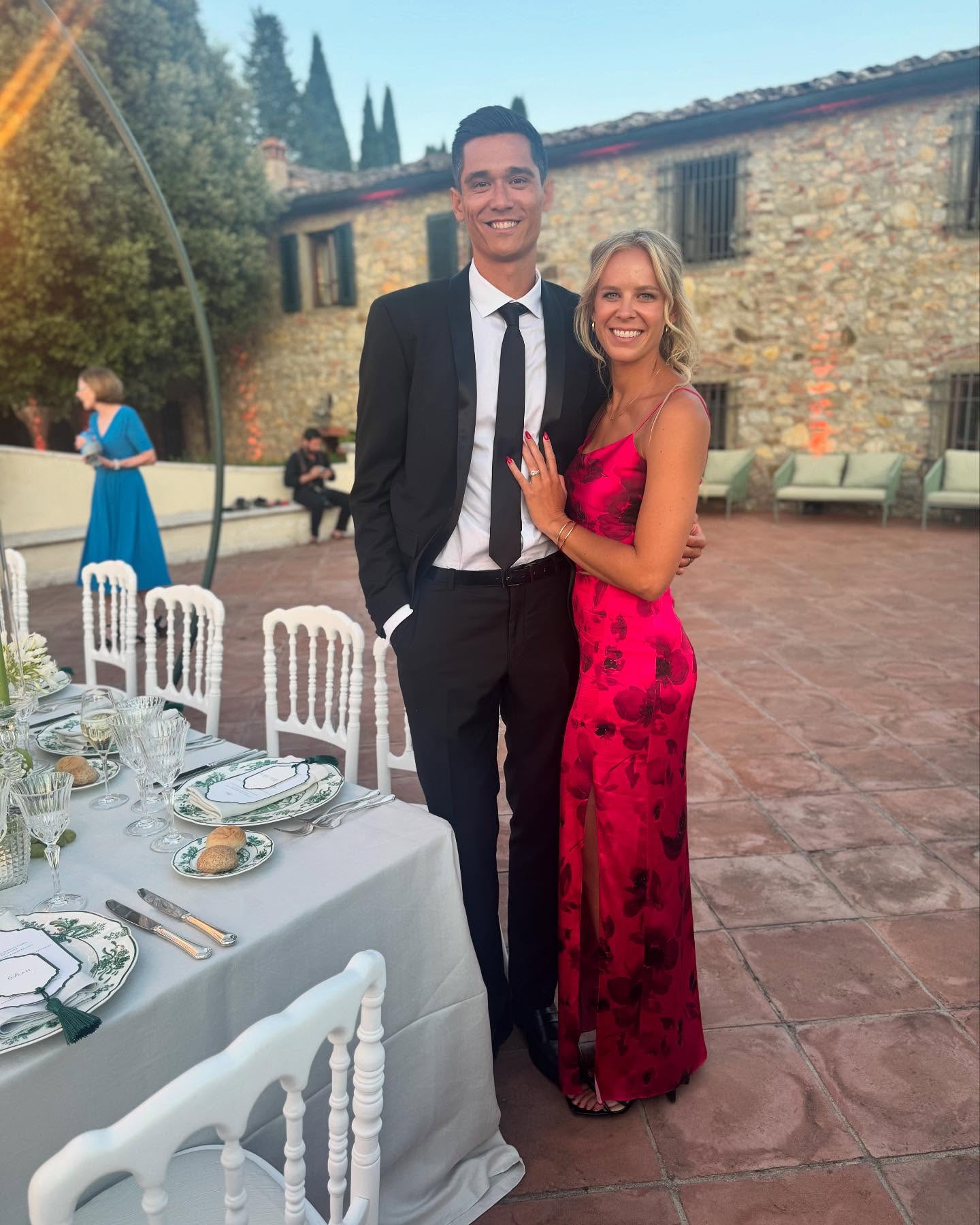 عکس میکا کریستنسون و همسرش