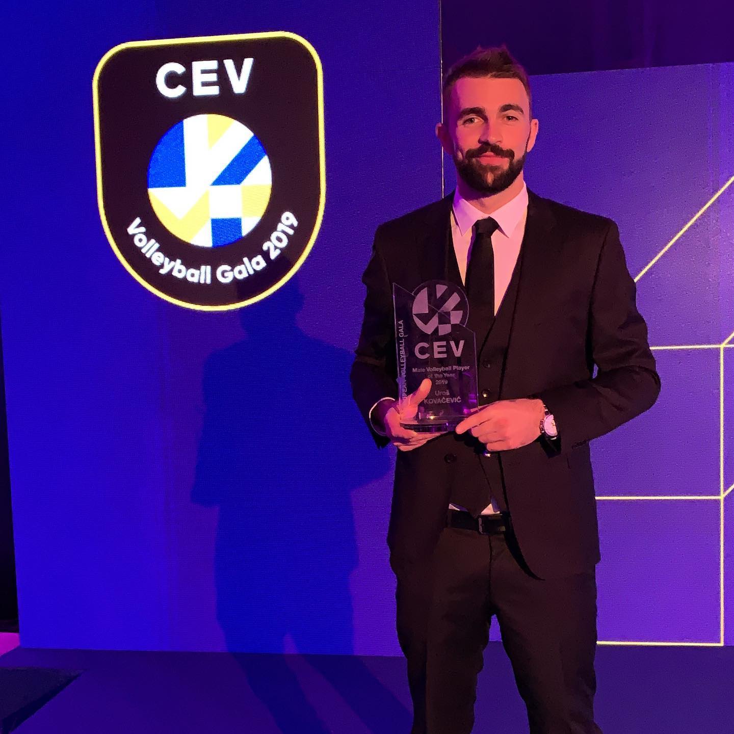 والپیپر اوروش کواچویچ 2025