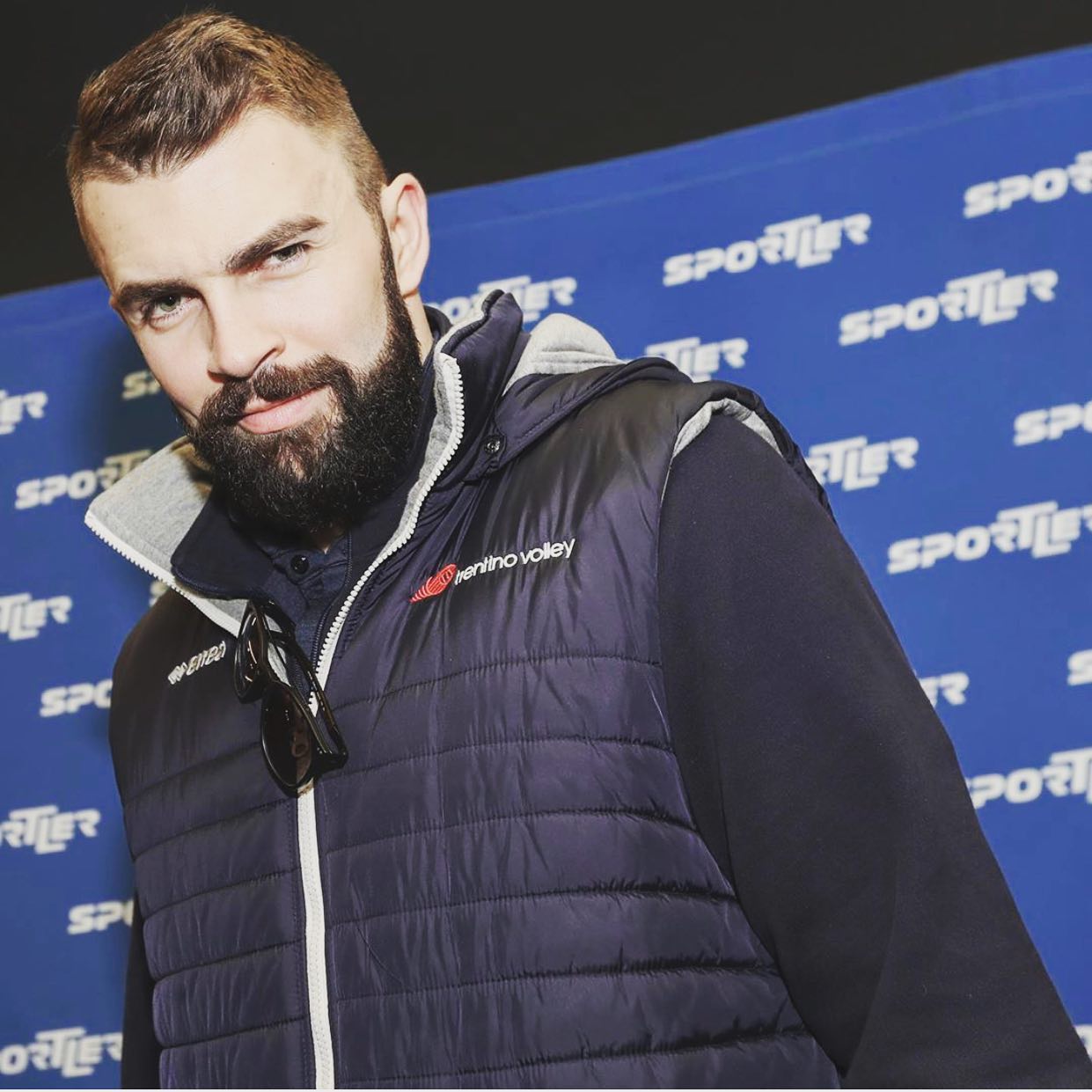 wallpaper Uros Kovacevic