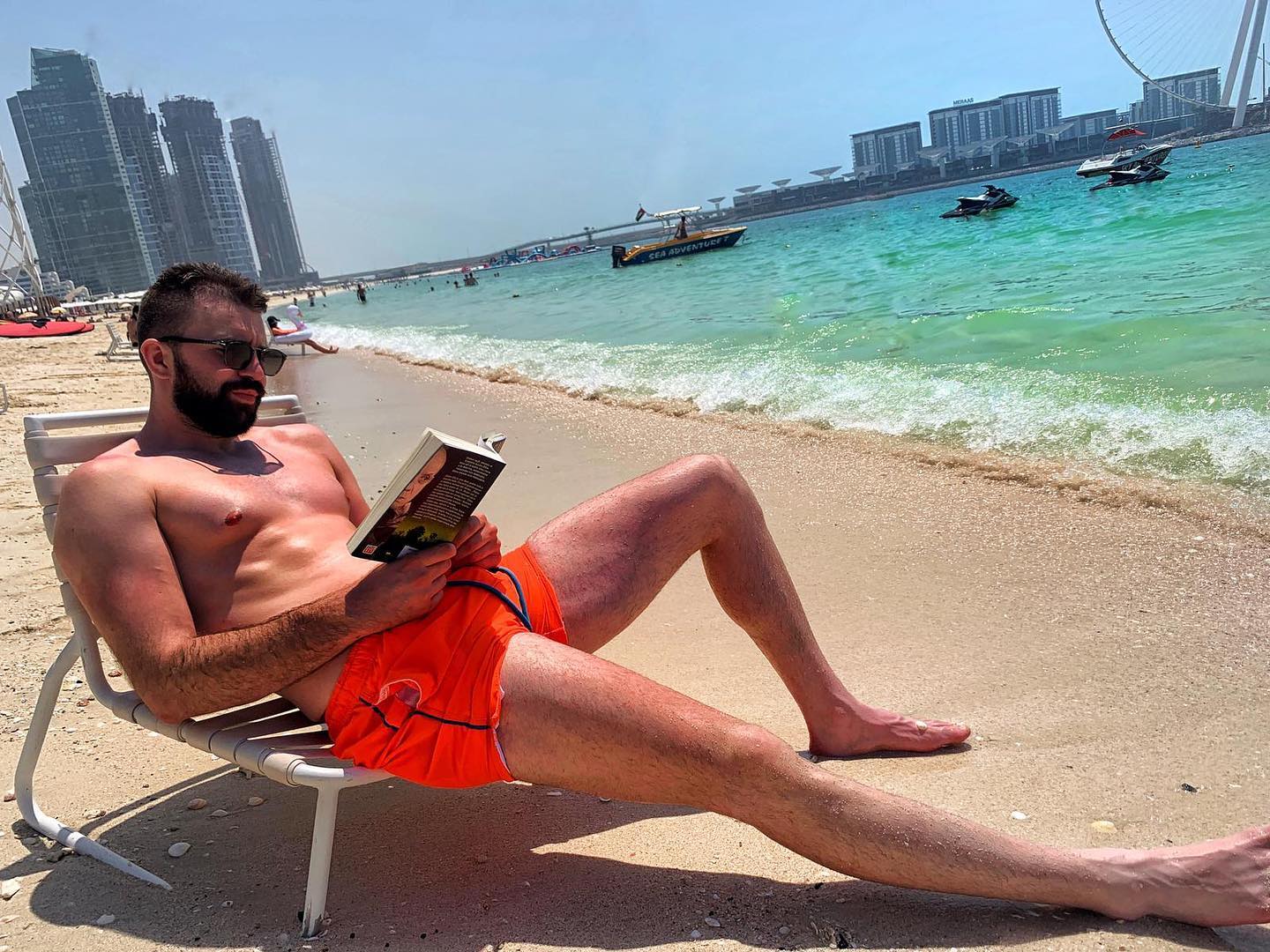 والپیپر اوروش کواچویچ برای کامپیوتر