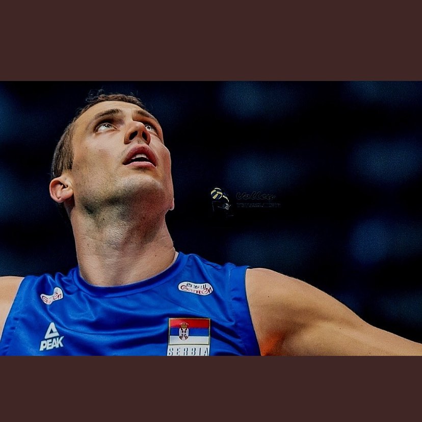 عکس پروفایل الکساندر آتاناسیویچ