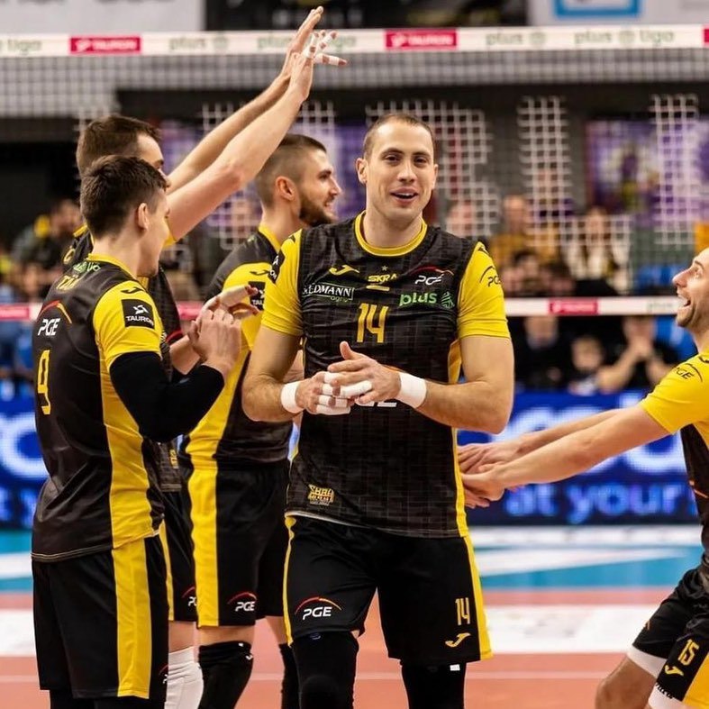 الکساندر آتاناسیویچ