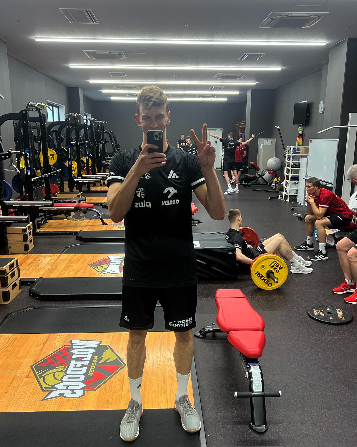 آرتور شالپوک والپیپر آرتور شالپوک والپیپر