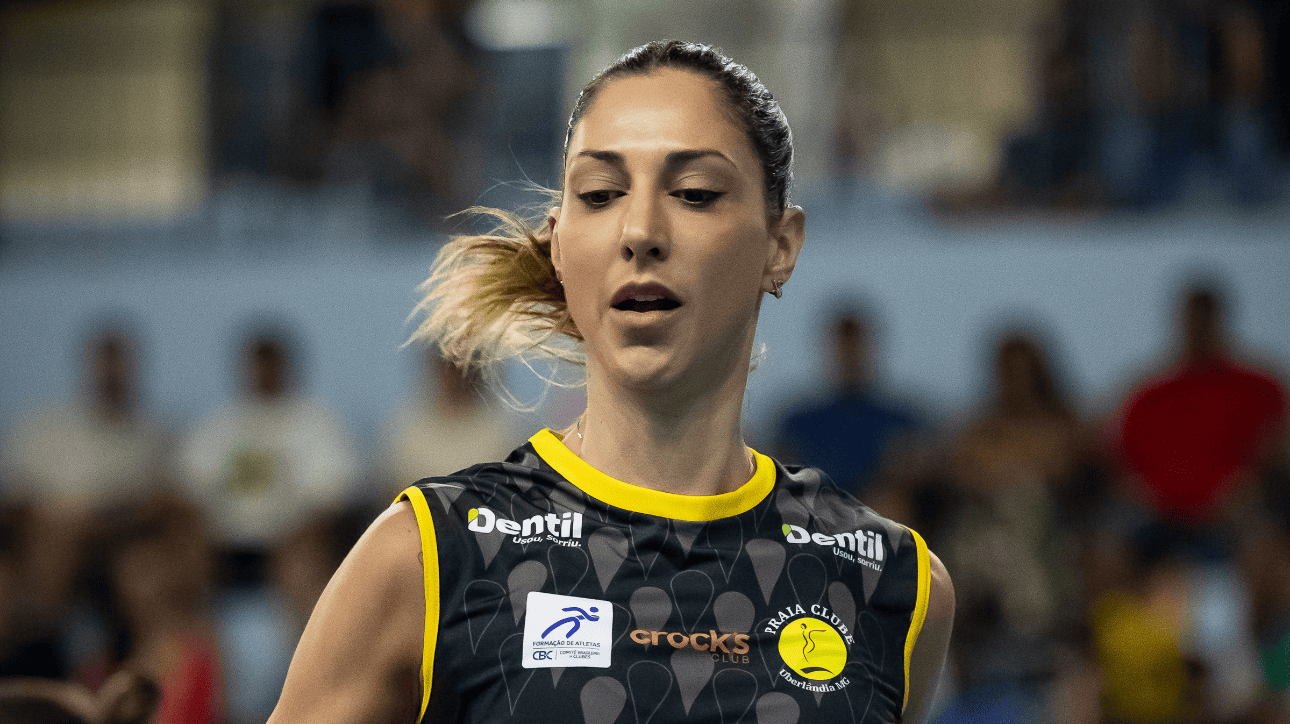 والیبالیست کارول گاتاز عکس