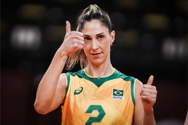 والیبالیست کارول گاتاز