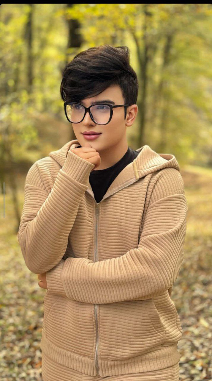 شهاب بلاگر دوجنسه است شهاب بلاگر دوجنسه است