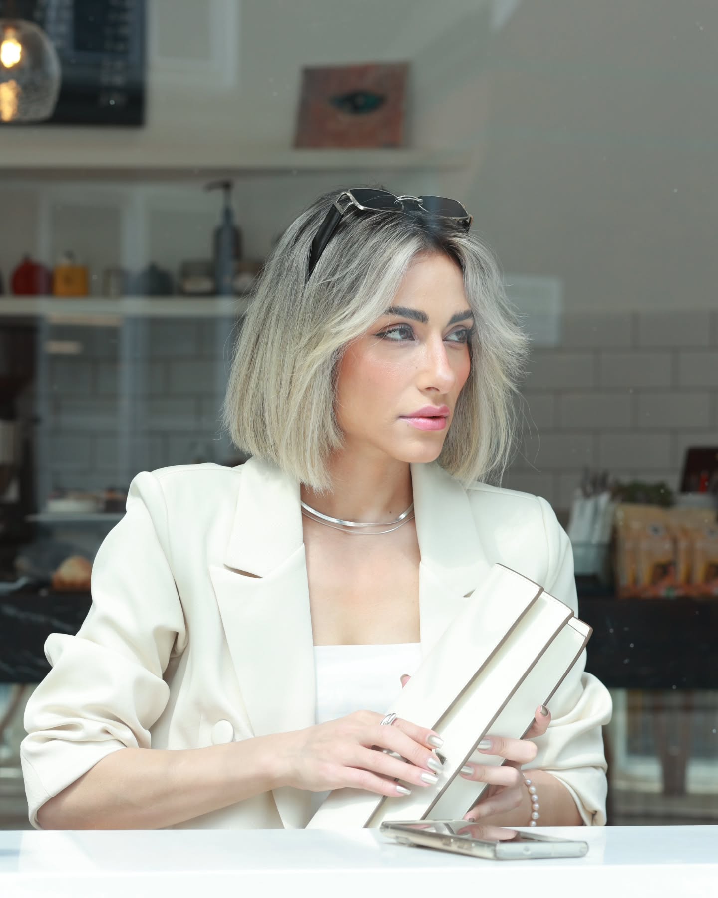 منوتو عکس رسمی