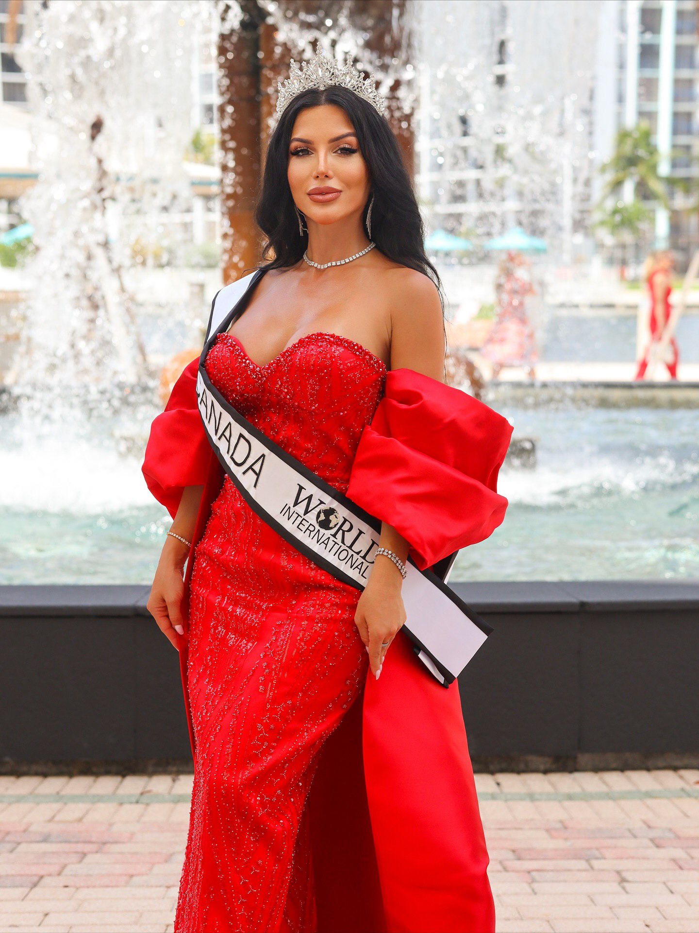 عکس هانا مهرگان ملکه تناسب اندام جهان عکس هانا مهرگان ملکه تناسب اندام جهان