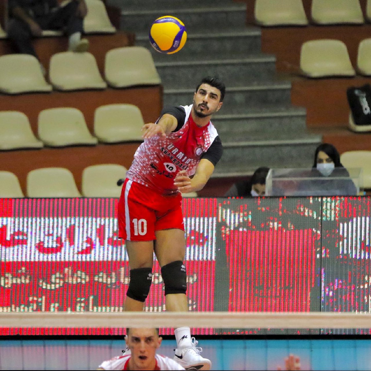 والپیپر میثم صالحی والیبالیست