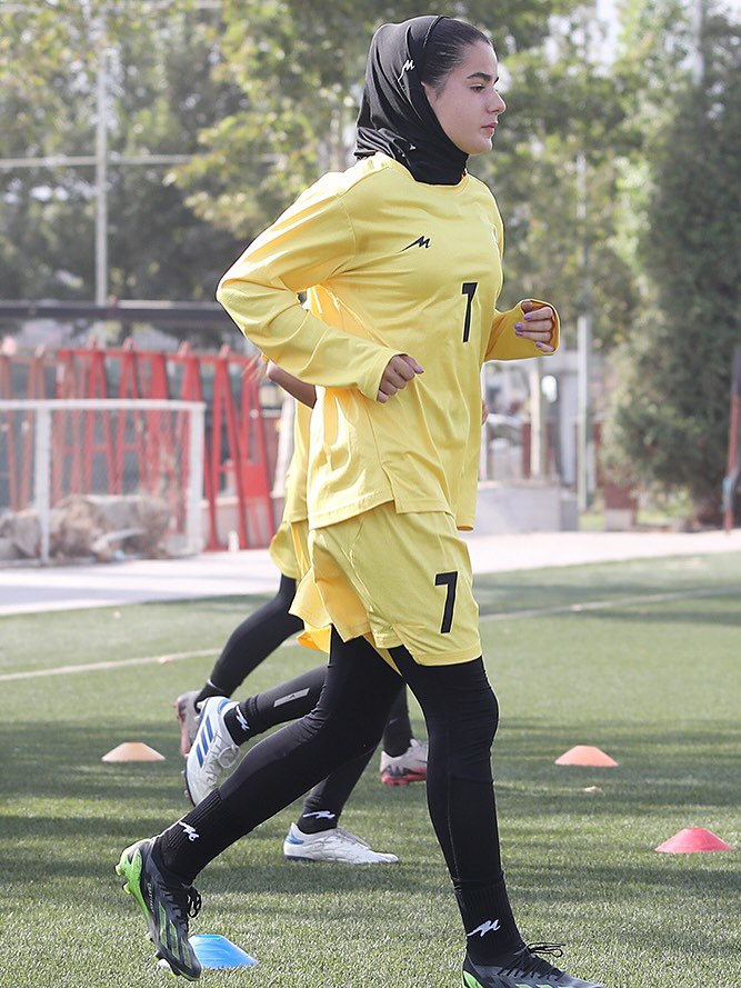 تانیا جهانشاهی تیم