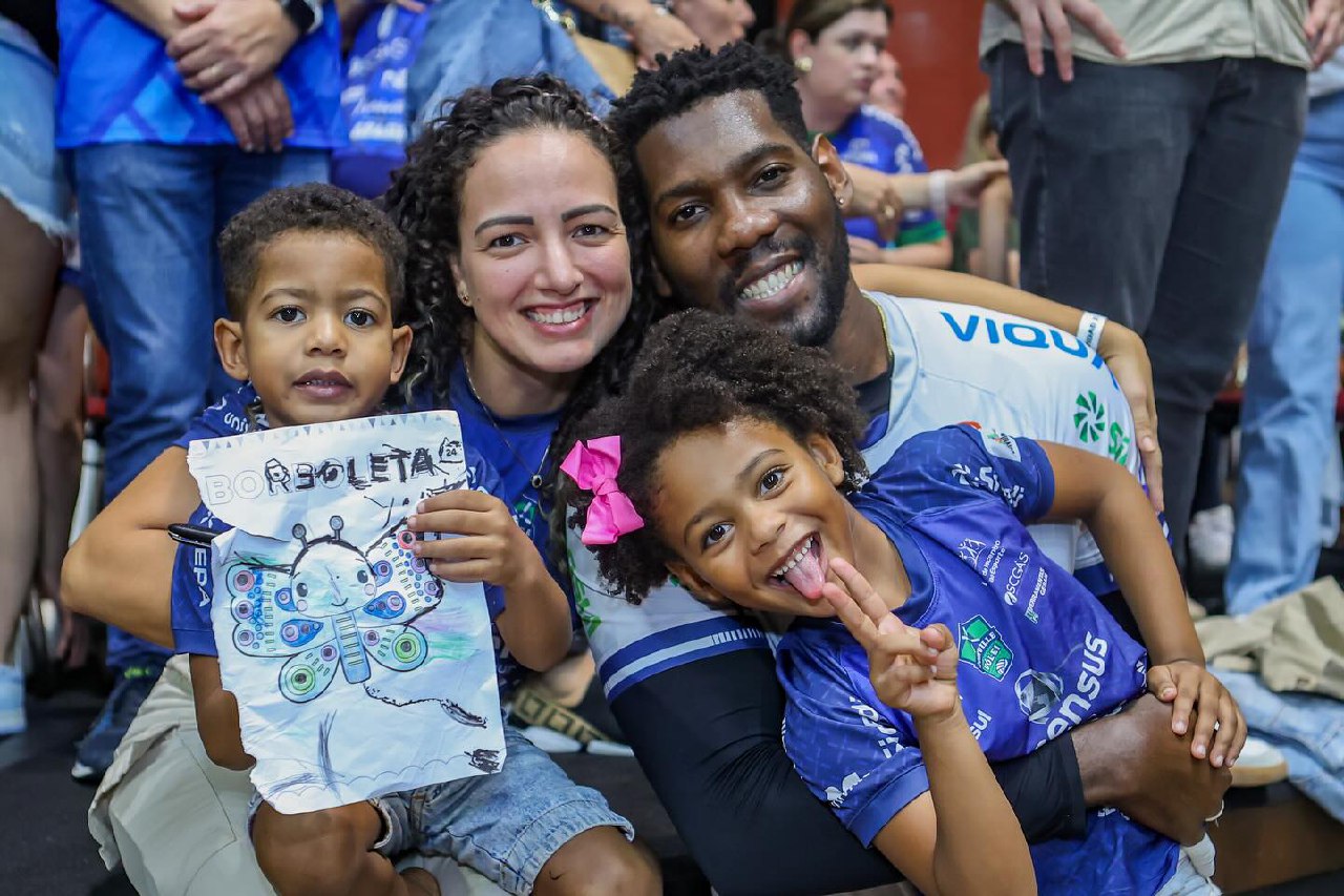 عکس خانوادگی یوردان بیست عکس خانوادگی یوردان بیست