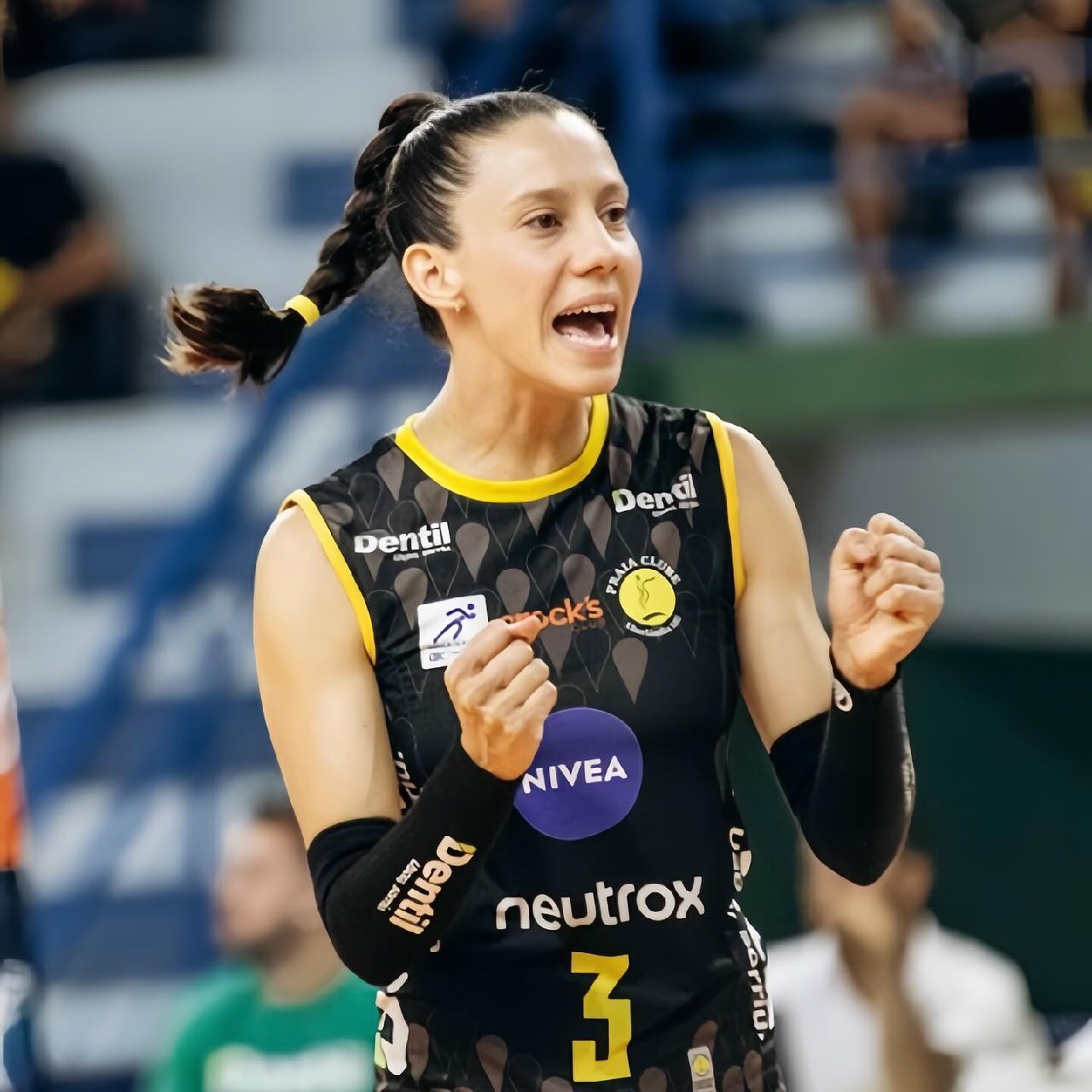 ماکریس کارنیرو چه کسی هست ماکریس کارنیرو چه کسی هست