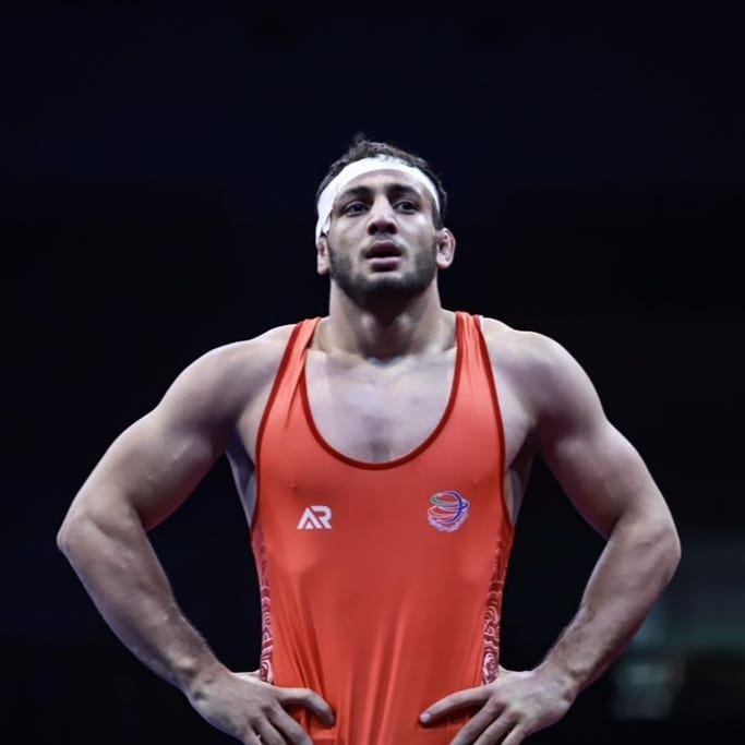 امیر علی اذر پیرا والپیپر