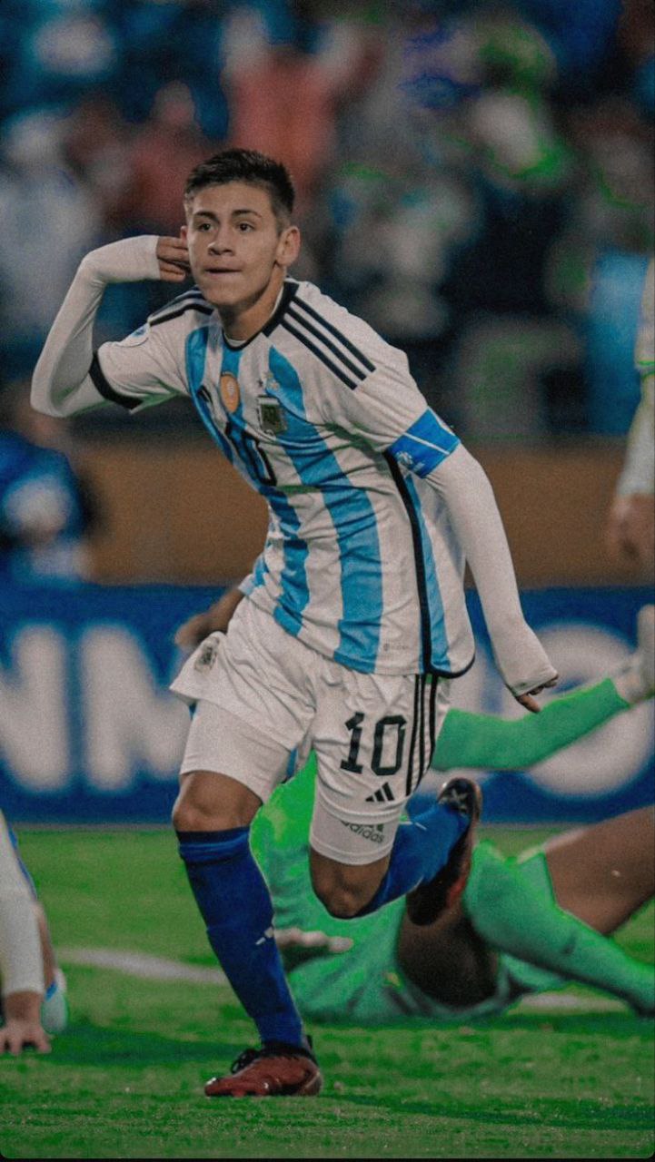 کلودیو اچوری جام جهانی