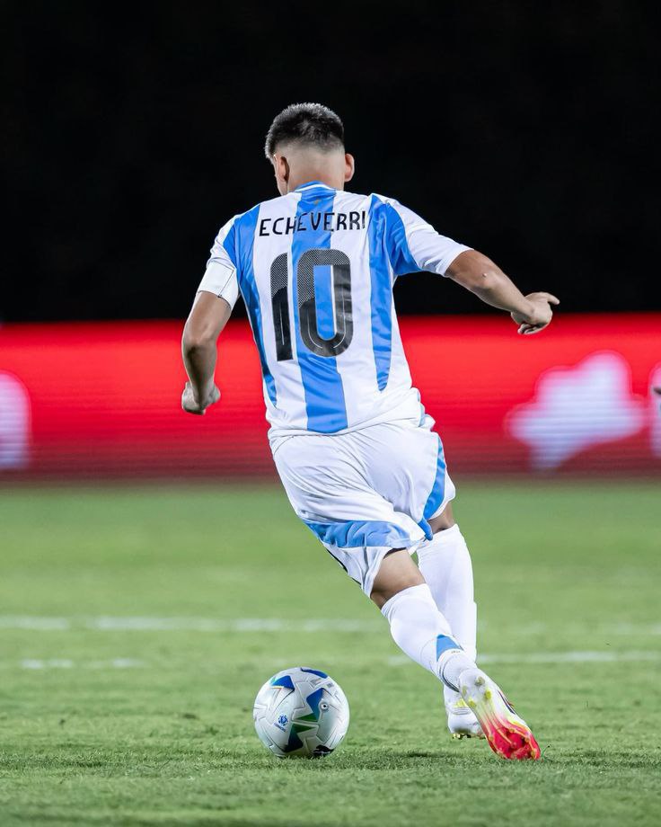 عکس جدید کلودیو اچوری