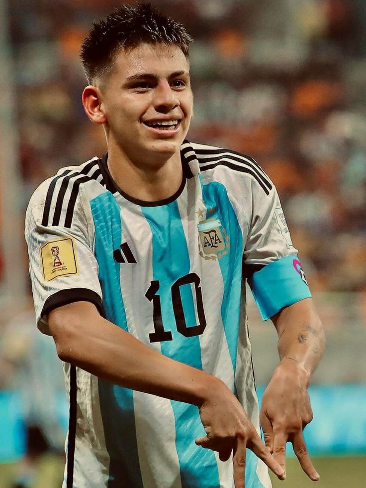 عکس کلودیو اچوری تیم ملی