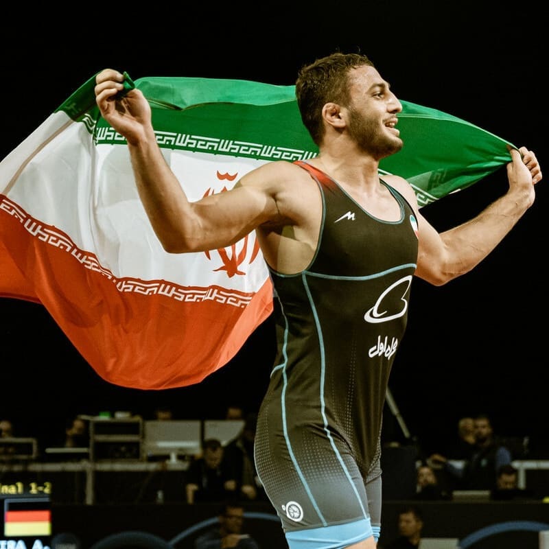 والپیپر امیر علی اذر پیرا ۲۰۲۵