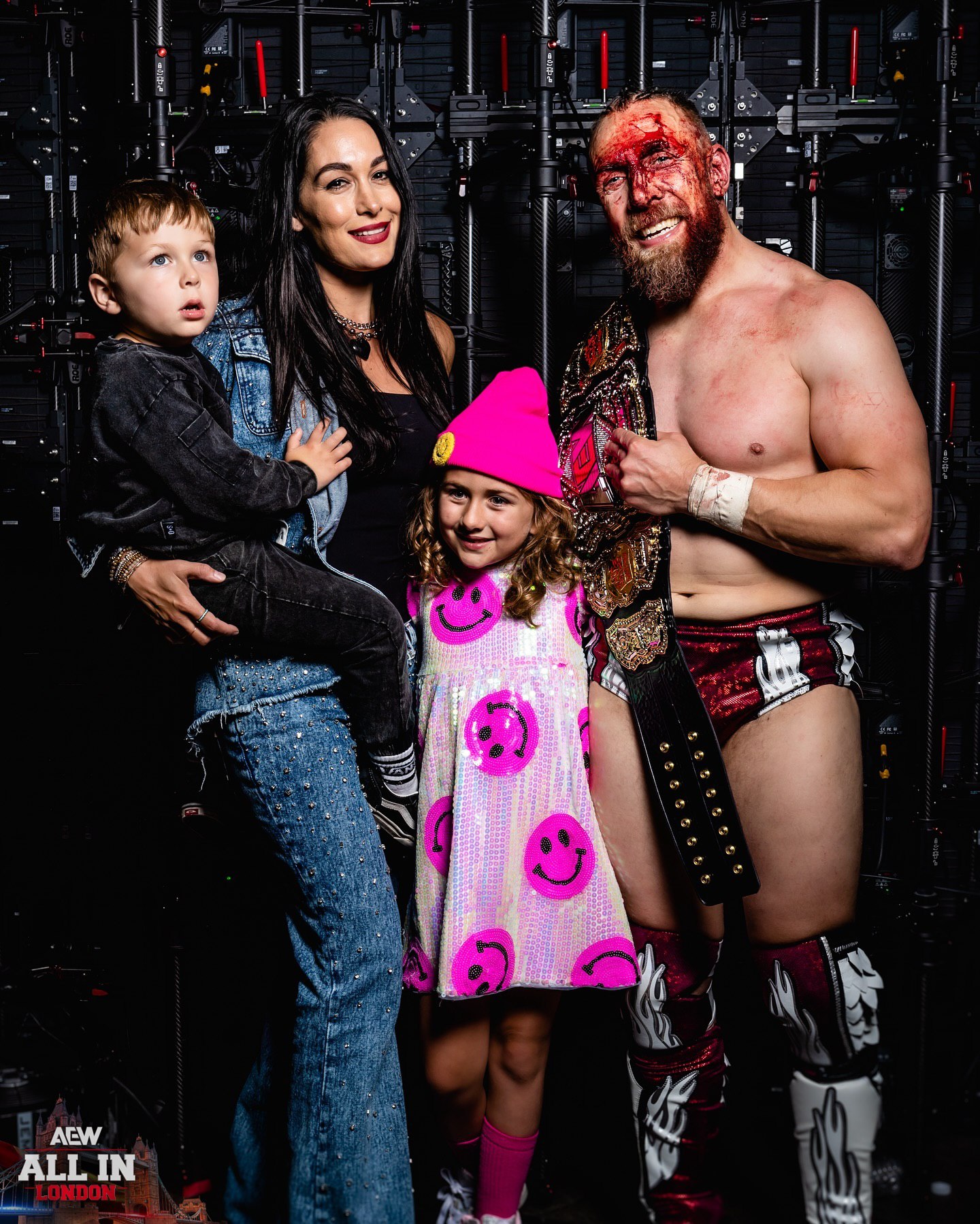 عکس دنیل برایان و همسرش عکس دنیل برایان و همسرش