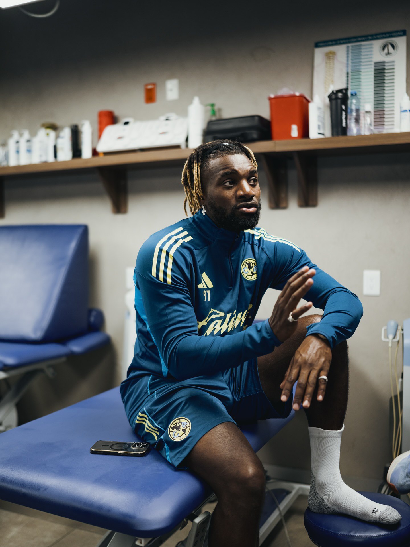 عکس آلن سن ماکسیمین در الاهلی عکس آلن سن ماکسیمین در الاهلی