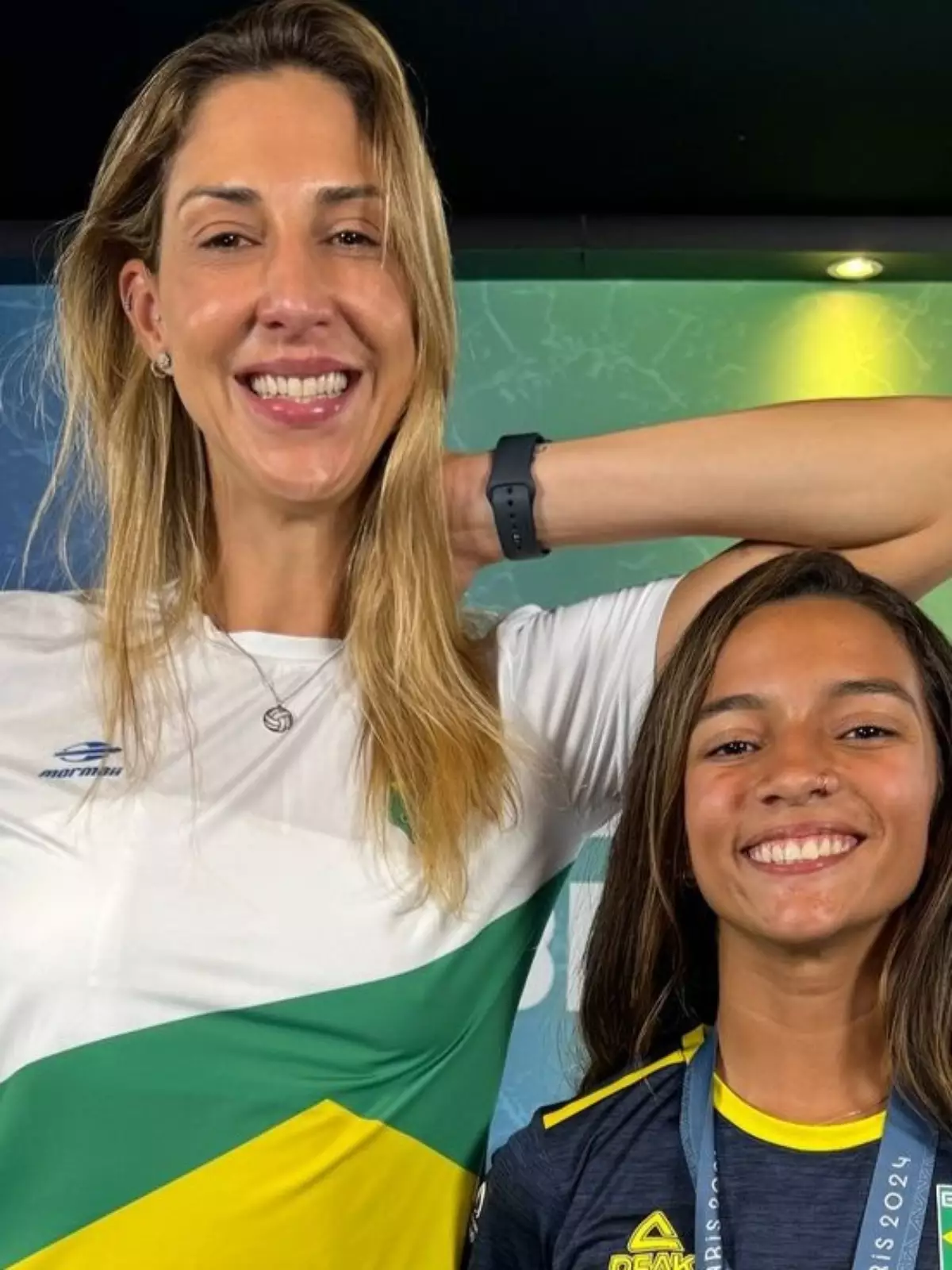 کارول گاتاز عکس