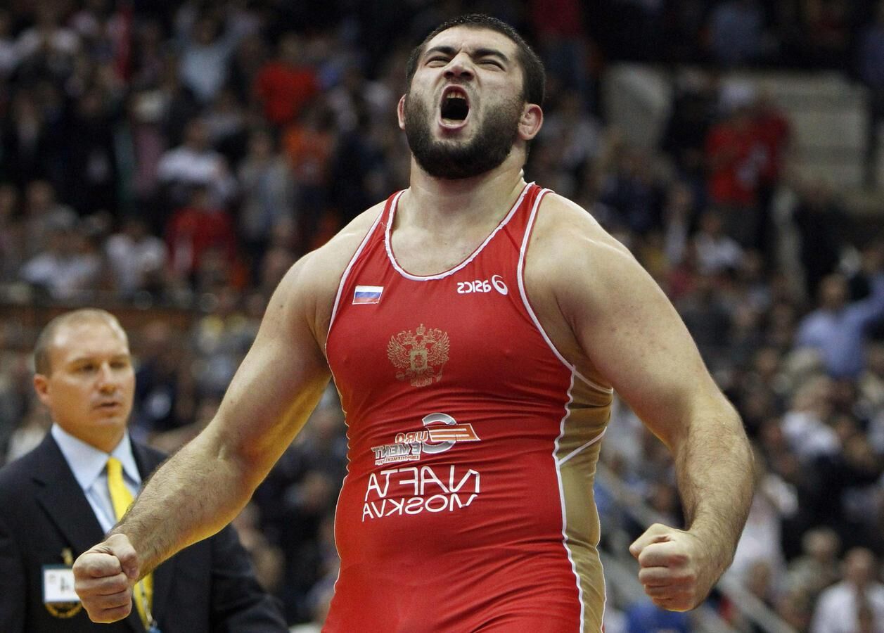 عکس کشتی گیر معروف روسیه عکس کشتی گیر معروف روسیه