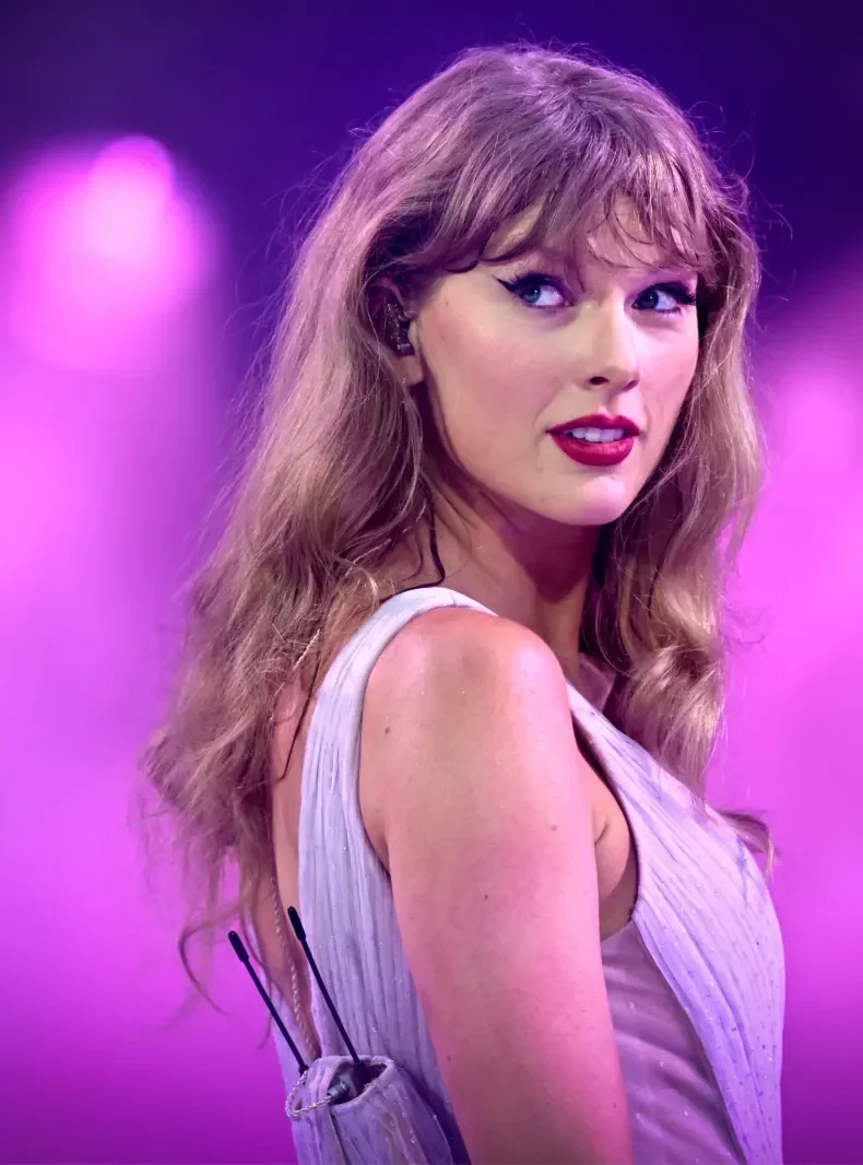 تیلور سوئیفت در گوگل ۲۰۲۵ 