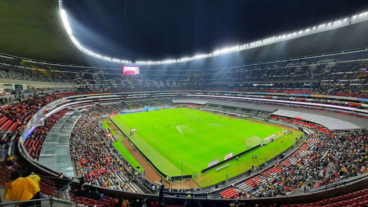 تاسیس ورزشگاه آزتکا