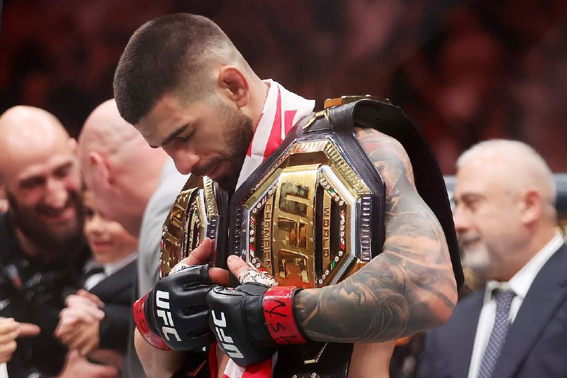 عکس ایلیا توپوریا کشتی گیر عکس ایلیا توپوریا کشتی گیر