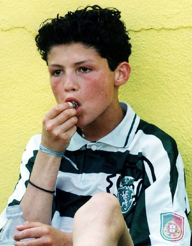 عکس قدیمی رونالدو عکس قدیمی رونالدو