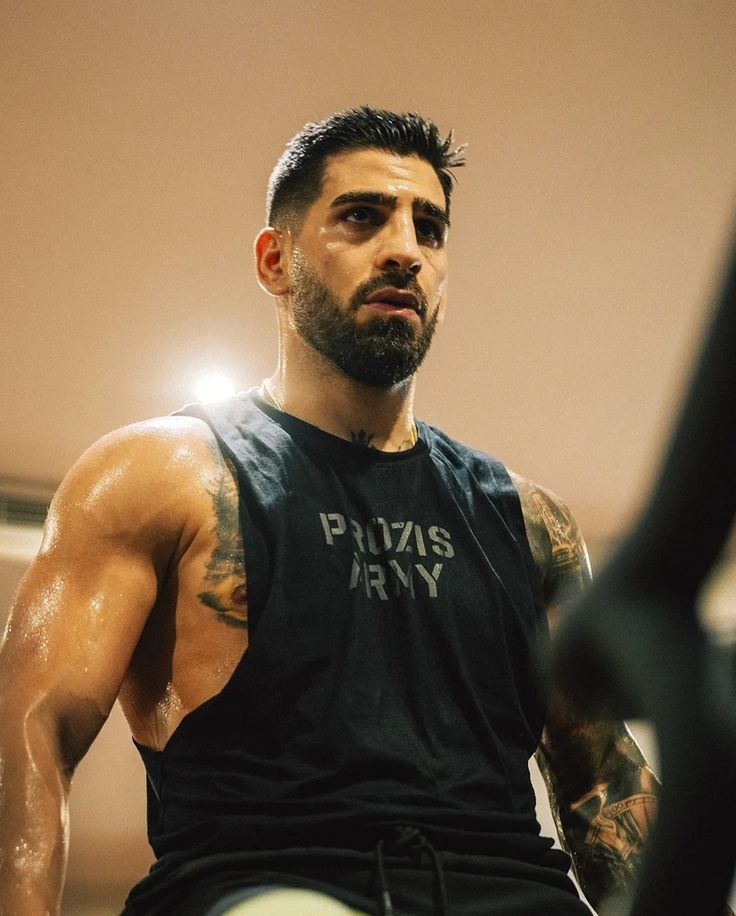 فایت مهم ایلیا توپوریا با چارلز اولیویرا فایت مهم ایلیا توپوریا با چارلز اولیویرا