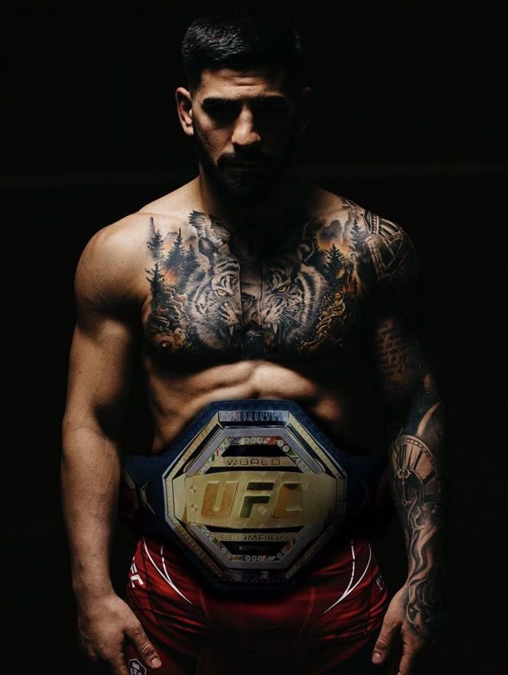 فایت تاریخی ایلیا توپوریا با مکس هالووی فایت تاریخی ایلیا توپوریا با مکس هالووی