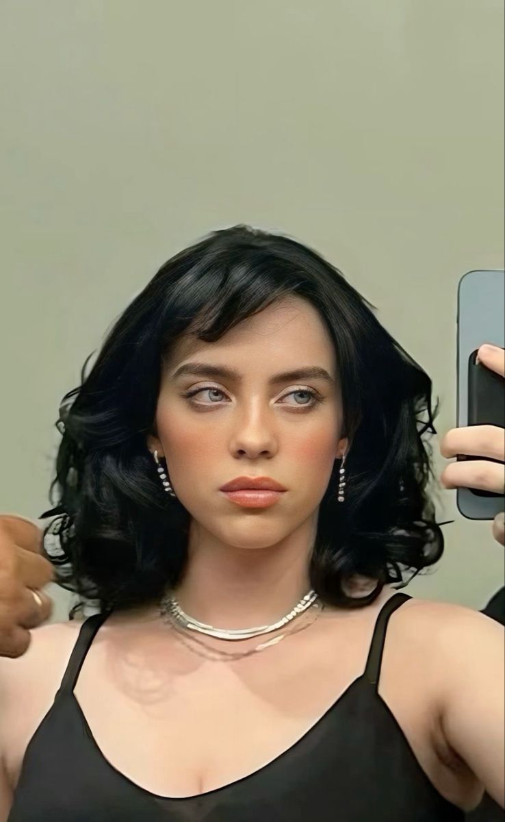 عکس سینه های سکسی بیلی آیلیش