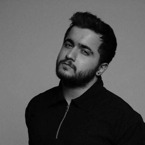 عرشیاس خواننده